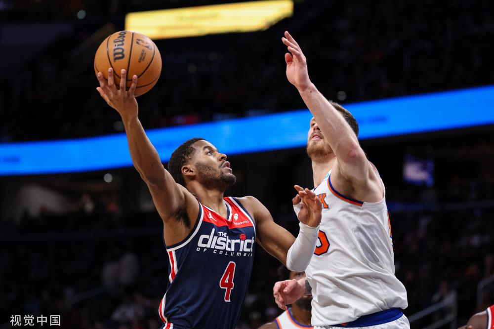 他迅速适应 他迅速适应